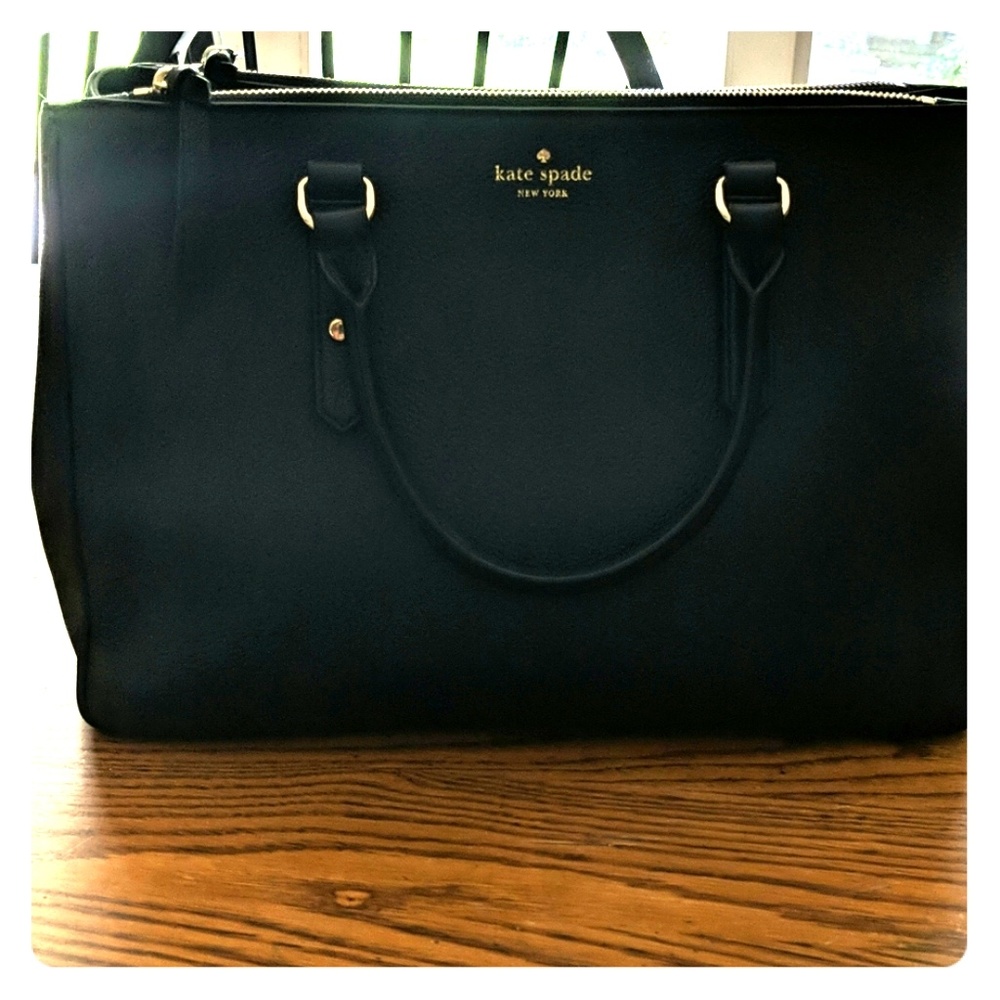 Black Kate Spade purse